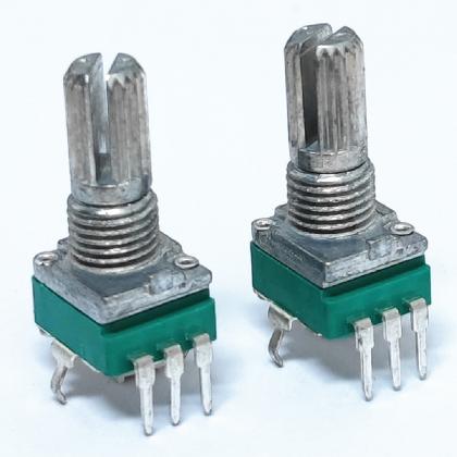 Single coupling potentiometer